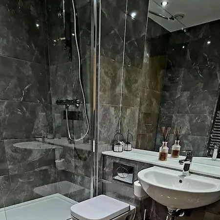 New Deluxe Birmingham City Centre Apartment 3 Bed Exterior photo